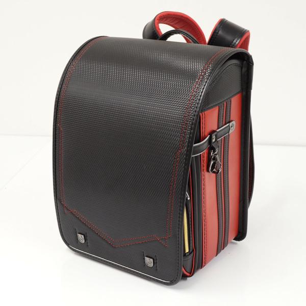 ★商品詳細★こちらは新品未使用品です。ゴッドデザインを受賞したニトリのランドセルです。※当店は販売店の為、前所有者の購入時期は不明です。※発送の際には、本商品でない外箱を使用させていただきますので、あらかじめご了承ください。また、保証書や商...