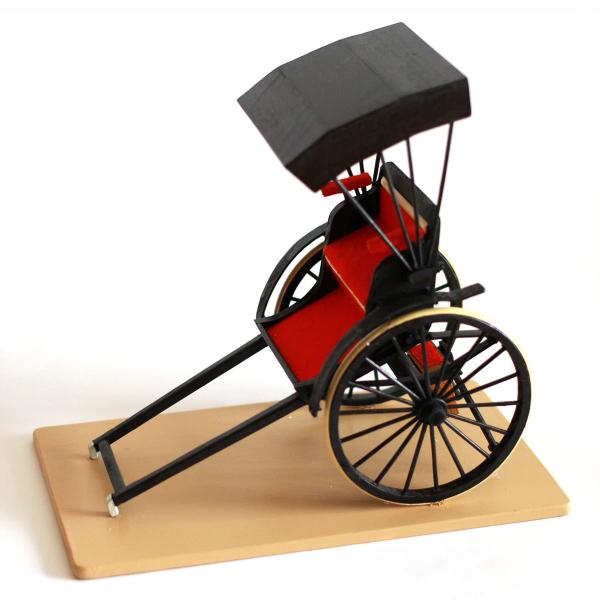 即納！最大半額！ アンティーク ミニチュア 木製 手作り 雑貨 人力車 1点もの 置物