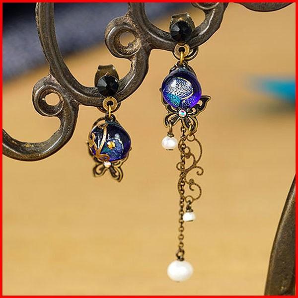 ピアス アクセサリー ジュエリー アレルギー チタン 揺れる ゆれる 手作り ハンドメイド 和 日本製 プレゼント かわいい おしゃれ きれい ガラス 蝶 紺 コン Buyee Buyee Jasa Perwakilan Pembelian Barang Online Di Jepang