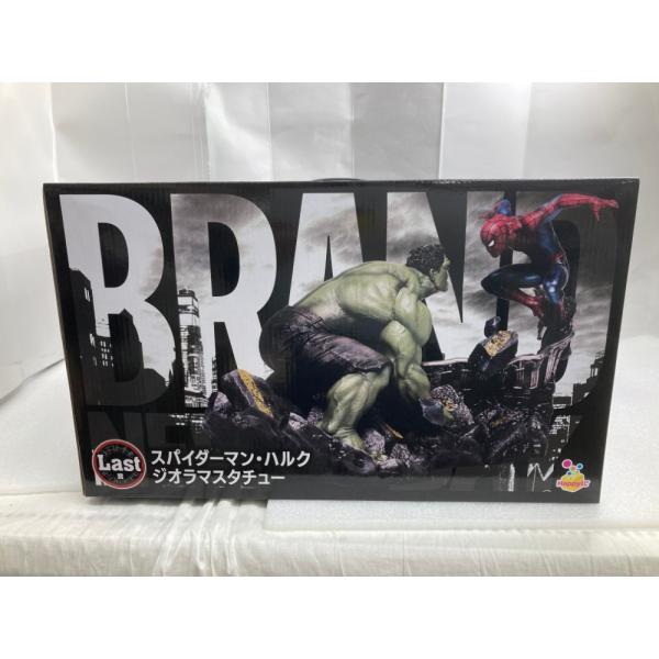 中古】【未開封】スパイダーマン・ハルク ジオラマスタチュー 「Happy