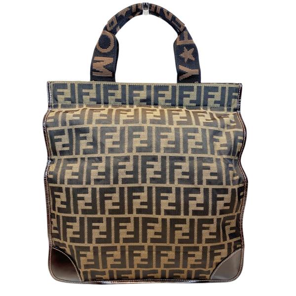 FENDI ズッカ柄 ハンドバッグ❤️ FENDI（フェンディ） トートバッグ ズッカ柄 折り畳み キャンバス