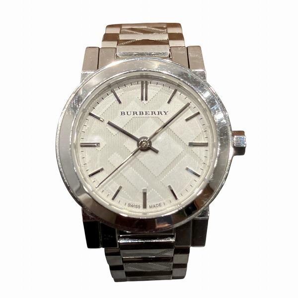 美品 バーバリー 時計　レディース　BU9233 ホワイト　ノバチェック　箱付き 美品 バーバリー 時計 レディース BU9233 ホワイト ノバチェック