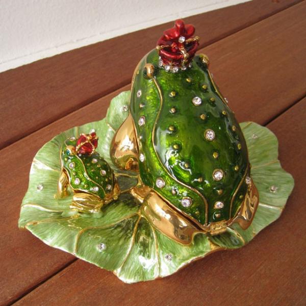 ヘレンド トリンケットボックス カエル アクセサリーケース 小物入れ ヘレンド トリンケットボックス カエル アクセサリーケース 小物