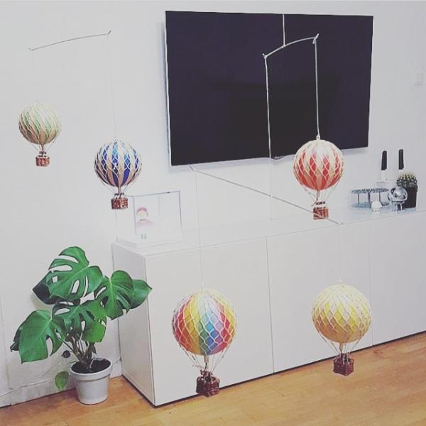 オブジェ モビール おもちゃ ディスプレイ バルーン 気球 おしゃれ かわいい 北欧 海外インテリア 飾り カラフル レトロ 個性的  :751-521:手づくり家具 ウッドギャラリー樹 通販 