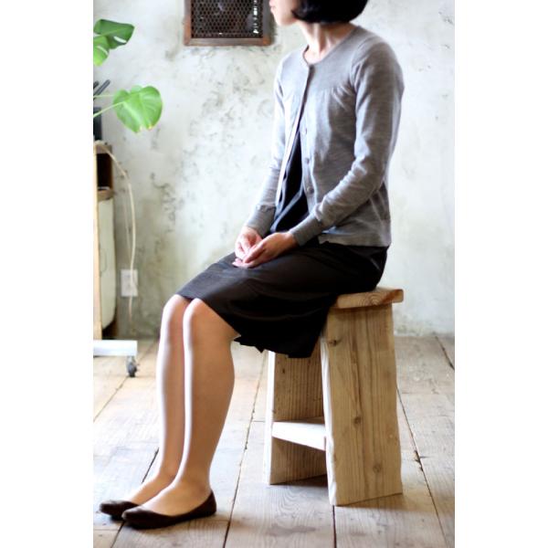 【商品説明】踏み台に、スツールに、飾り棚としても便利な足場板古材の踏み台。サイズバリエーション豊富なので、お好みのサイズて適切な場所に設置いただけます。【素材・生産】OLD ASHIBA（足場板古材）※実際に建築現場で使用された無垢の杉足場...