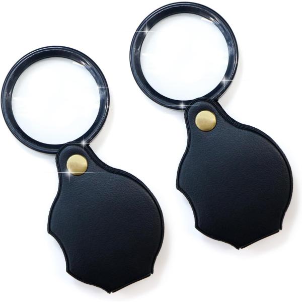 ●【内容量】2個　【倍率】6倍※実際の見え方には個人差があります●【レンズ径】レンズ径 38mm　【全体サイズ】105x46mm●【折り畳み状態のサイズ】62mm●【レンズ部分の材質】ガラス・プラスチック　【カバー部分の材質】合皮・合金●【...