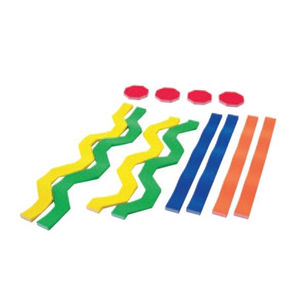 くねくねとした斜面のある形状と、でこぼこした波型形状を組み合わせた平均台です。高さが低く柔らかい素材で安全にバランス機能を養います。