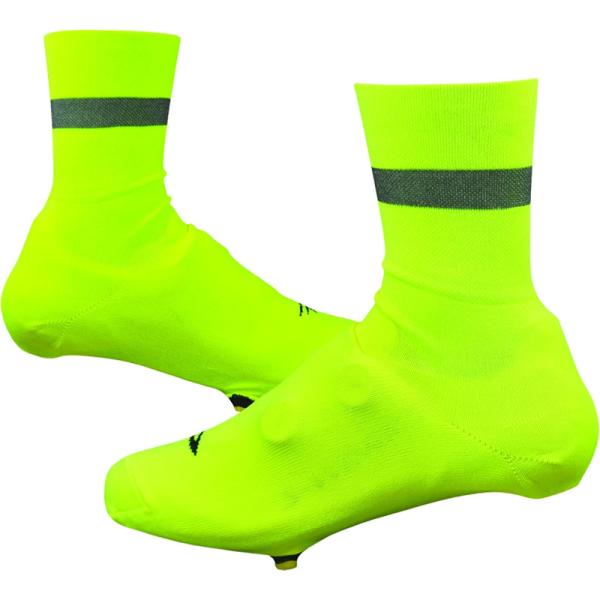 沖縄県への発送に送料無料は適用されません。購入金額に関わらず通常送料に別途加算されます。  ソックス製造の技術を活かして作られており、伸縮の高い素材を密度かを高く織り、薄手なのに高い防風、防寒性を持っています。 また、縫い目がないため空気抵...