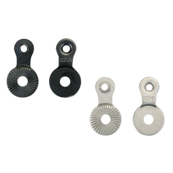 ※沖縄県への発送に送料無料は適用されません。購入金額に関わらず通常送料に別途加算されます。クイックレリーズでダボ留めタイプのフェンダーを取り付けられるアダプターです。 フェンダーダボが無い自転車でも、ダボ留めタイプのフェンダーを使用すること...