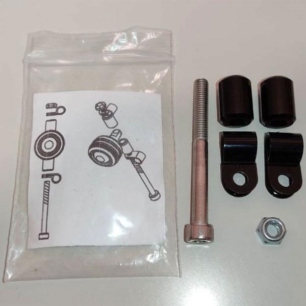 アイライトをサドル下に取り付け可能なオプションパーツ アイライトLM-017での使用を想定しています。 3ステップで簡単に取付可能です。 サドルバッグをお使いの場合、ライトが隠れてしまい、使用できない可能性がございます。 一般的な直径7mｍ...