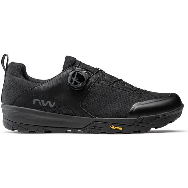 沖縄県への発送に送料無料は適用されません。購入金額に関わらず通常送料に別途加算されます。  ビブラム社のWolftraxクリップレスソールは、濡れた路面でも乾いた路面でも圧倒的なグリップ力を発揮します。 最適化されたソール形状によりクリップ...