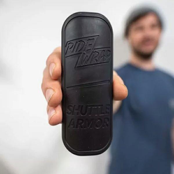 沖縄県への発送に送料無料は適用されません。購入金額に関わらず1,650円（税込）が通常送料に別途加算されます。  テールゲートの激しい摩擦からダウンチューブを保護し、フレームの強度と美しさを維持します。 すべてのメーカー、モデル、サイズに適...