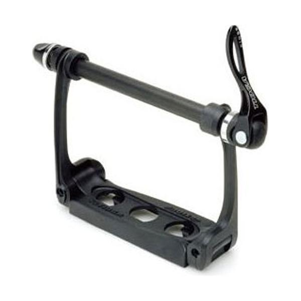 ※沖縄県への発送に送料無料は適用されません。購入金額に関わらず通常送料に別途加算されます。輪行時、ホイールを外したリアエンドまわりを保護するクイック式リアエンドホルダー。 スペーサーにより130mm、135mm幅のどちらにも対応できます。 ...