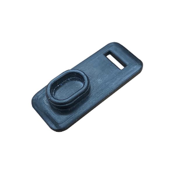 沖縄県への発送に送料無料は適用されません。購入金額に関わらず通常送料に別途加算されます。  METRON 5D ハンドル裏側の振動防止ラバー板 670-0126000110  商品のカラー・サイズについて 商品のカラーはディスプレイの種類等...