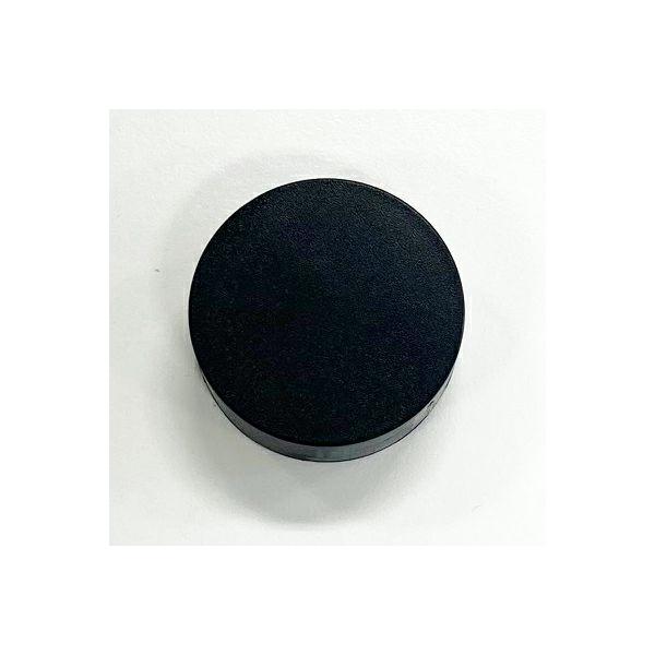 沖縄県への発送に送料無料は適用されません。購入金額に関わらず通常送料に別途加算されます。  キッカー/キッカーコアにお使いいただけるフライホイールキャップです。 ※個体差や使用状況によってキャップがはずれやすくなる場合がございます。予めご了...