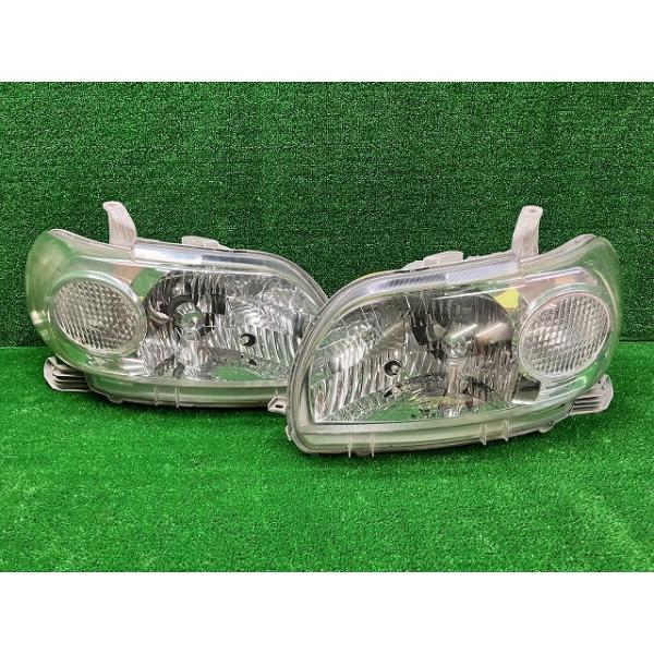 美品 ポルテ　NNP11　NHP1　前期　ヘッドライト　左右 美品 ポルテ NNP11 NHP1 前期 ヘッドライト 左右