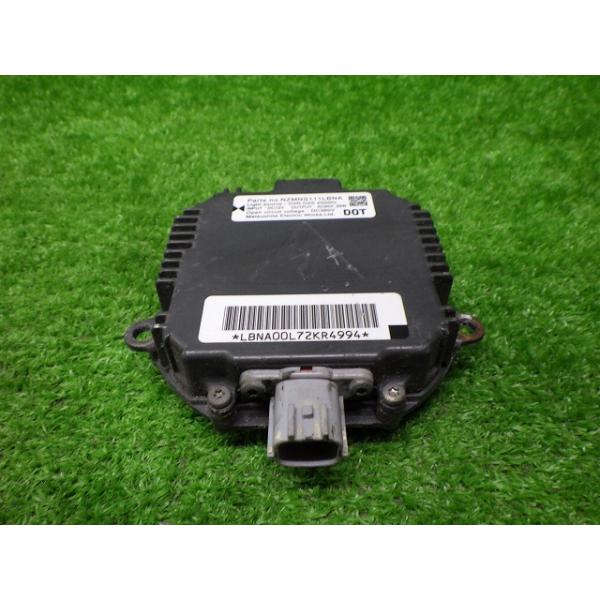 日産　T30　NT30　エクストレイル　純正　バラスト　NZMNS111LBNA　後期　250220030