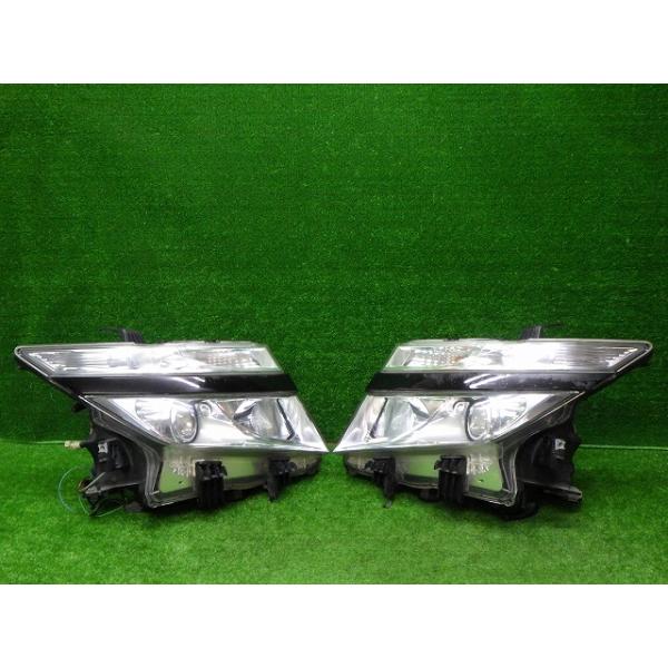 エルグランド 左右純正ヘッドライトPNE52前期 バラスト付き100-23009 エルグランド ヘッドライト 左右 HID E52 PNE52 前期 100-23009 S2