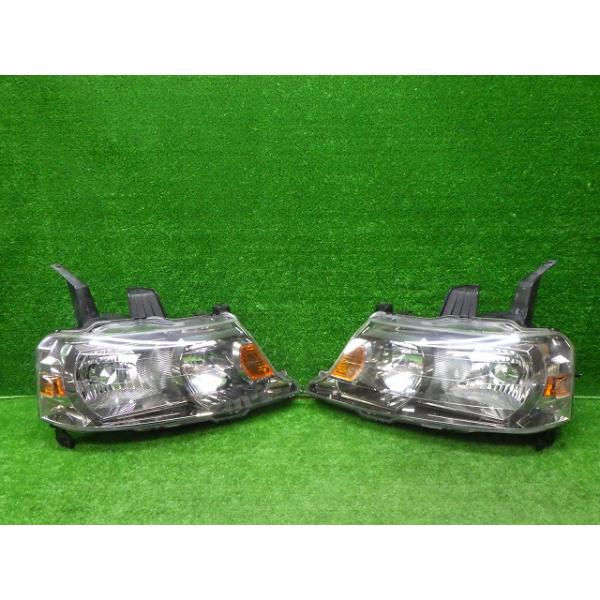ステップワゴン　右ヘッドライト ステップ ワゴン ステップワゴン ヘッドライト 左右 HID RF3/4 後期