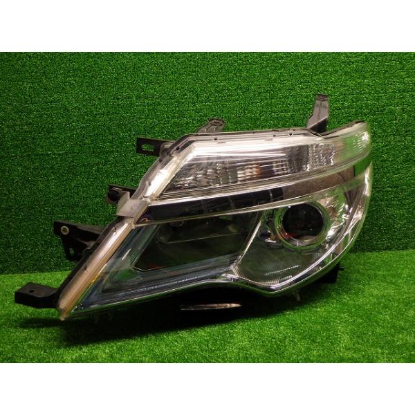 セレナ 後期 左ヘッドライト LED C26/FNC26 100-23683 Y 日産 比較的
