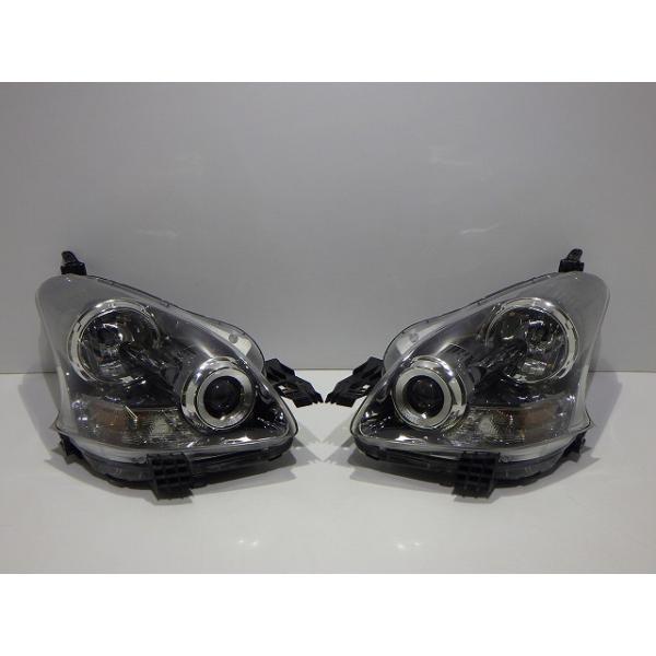 トヨタ ラクティス NCP120系 純正HIDヘッドライト左右 トヨタ（TOYOTA） ラクティス ヘッドライト 左右 HID NCP100/105 後期