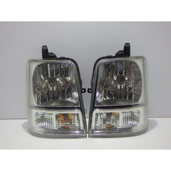 スズキ（SUZUKI） エブリィ ヘッドライト左右 ハロゲン DA64V