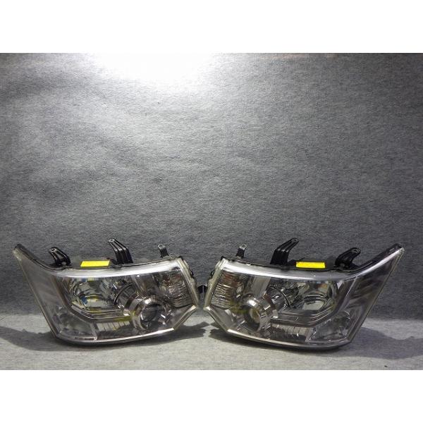 三菱（MITSUBISHI） デリカD5 ヘッドライト 左右 HID 前期 100-87918