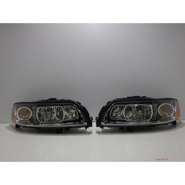 ボルボ（VOLVO） V70 ヘッドライト左右 HID SB5244W 30698854/30698850