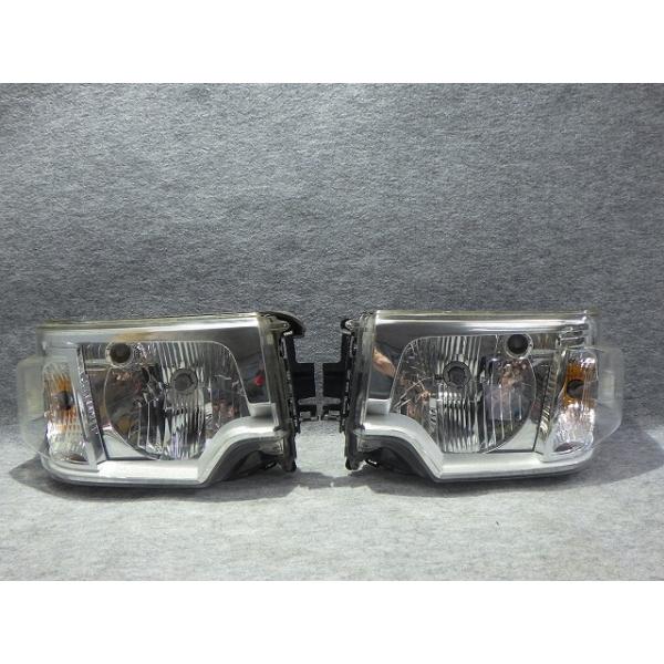 三菱（MITSUBISHI） ミニキャブ ヘッドライト 左右 ハロゲン U61/62V