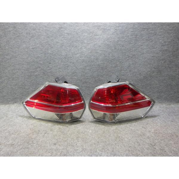 エクストレイル テール左右 T32 NT32 前期 220-17939 26555-4CA0A 260509073