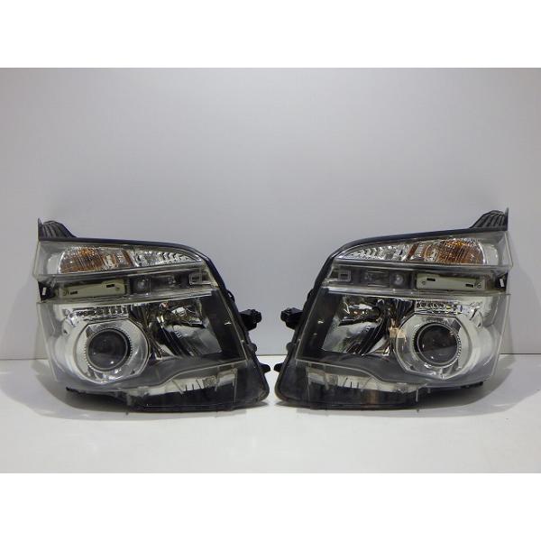 ヴォクシー 70系 ヘッドライト左右 HID 後期 28-225 T 81145/81185