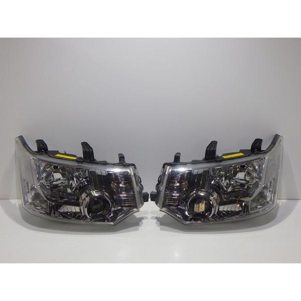 美品 レンズコーティング済み CV1W デリカ D5 ヘッドライト 左右 HID 三菱（MITSUBISHI） デリカD5 ヘッドライト 左右 HID CV 前期 100