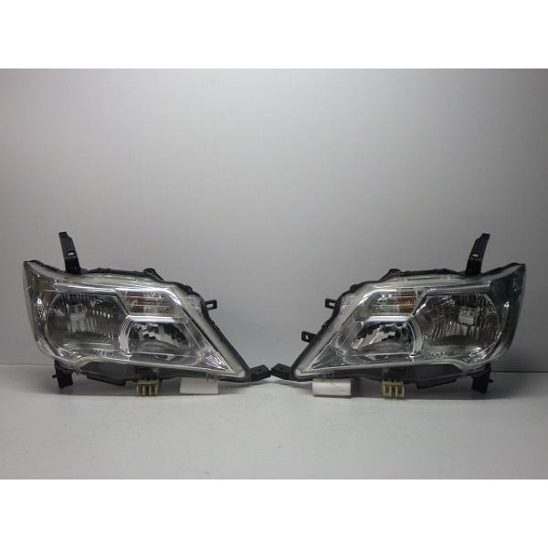日産（NISSAN） セレナ ヘッドライト 左右 HID キセノン C26 FNC26