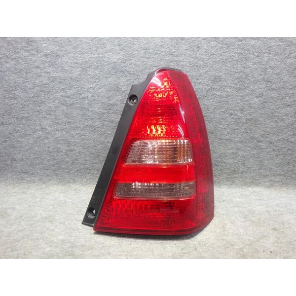 フォレスター フォレスター 右テールランプ SG5 220-20762 84201SA110
