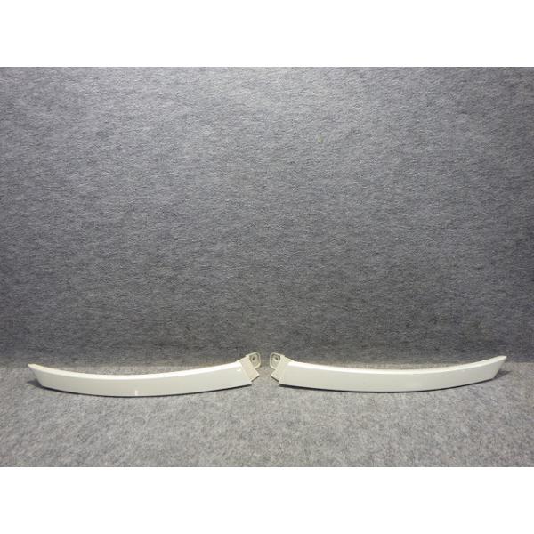 エルグランド　ヘッドライトガーニッシュ　左右　E52　PNE52　前期　62384-1JB0A　カラーK23　260915241