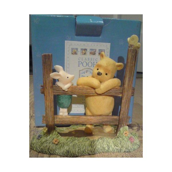 Border Fine Arts ܂̃v[ Statue - Pooh And Piglet Looking Over Fence Bnib