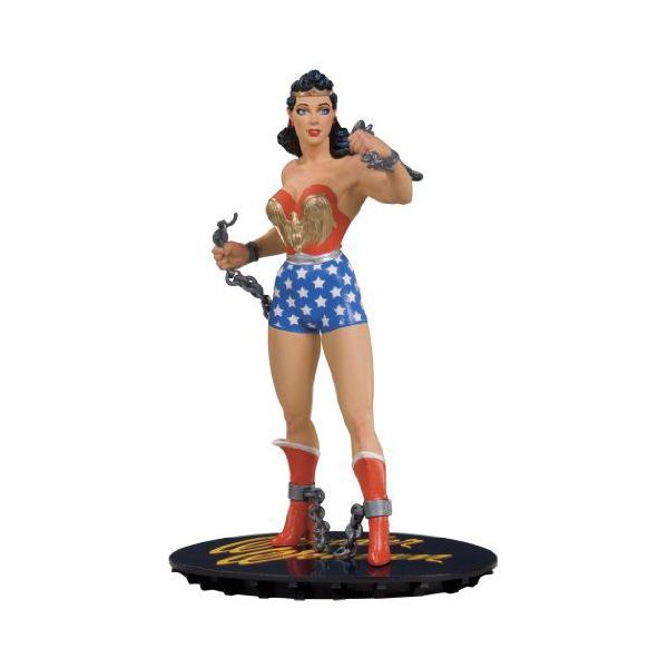 DC Direct DC Chronicles: _[E[} Statue