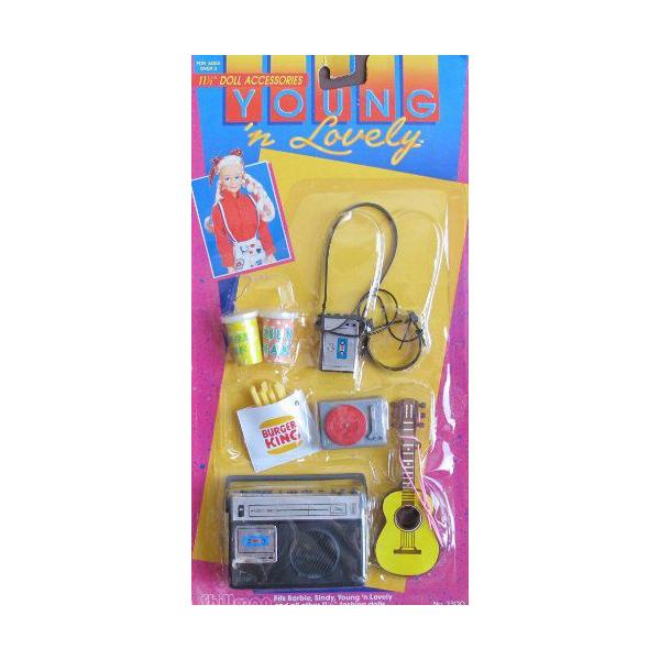 Young 'n Lovely アクセサリー Pack For Barbie(バービー)， Sindy &amp; 11.5” ファッション 人形 / BURGER
