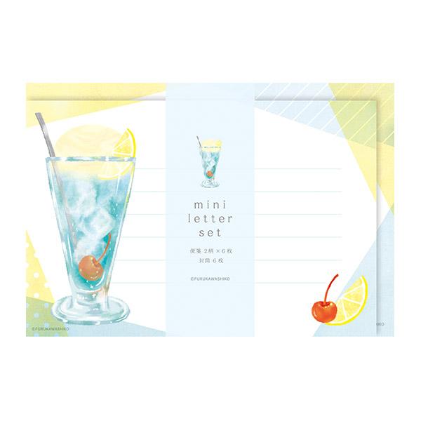 一筆添えたいときにちょうどいいサイズのミニレターセットです。透明感あふれる涼しげなデザインが勢ぞろい。レースのような風合いの落水紙と透明感あるモチーフの相性が抜群です。●入り数：便箋12枚(2柄アソート)     封筒6枚入●パッケージサイ...