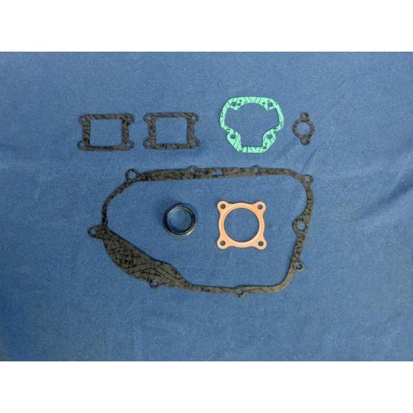 スズキ GT750 エンジンガスケットセット 72-77年スズキ.GT750用エンジンガスケットセット | CRUZINIMAGE.COM