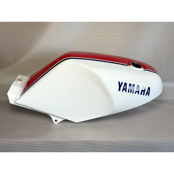 希少 新品 未使用 ヤマハ RZ250 RZ350 ガソリンタンクです