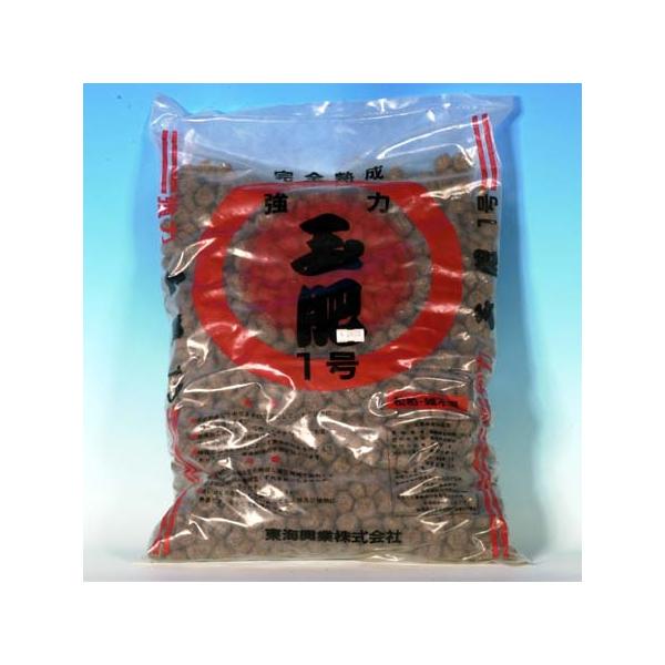 強力玉肥 4kg花物・実物用大玉と小玉がありますので、お持ちの盆栽の鉢の大きさに応じてお選びください。有機肥料の為、玉肥の表面が白くなることがありますが、品質上問題はございません。太陽の光に当たりますと自然に消えていきます。