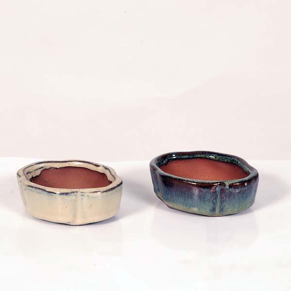 商品説明中国製モッコ鉢　9.1cm　＊手作り・数量物の為、若干の色や形状の違い、色むらなどがあります。サイズ　鉢幅：約9.1cm　高さ：約3.2cm　奥行：約7.2cm納期：配達ご希望日時のご指定ができます。お急ぎの場合は午前中までにご注文...