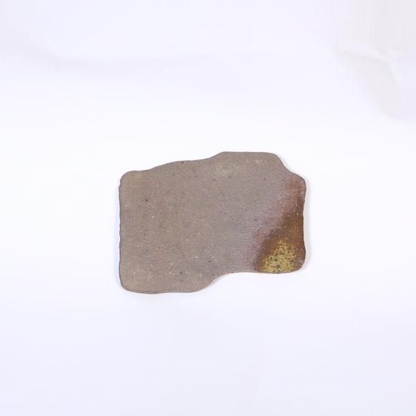 商品説明柴勝　陶板本名：柴田　勝一愛知県常滑市出身。常滑作家のひとりで、タタラと押型による手づくり鉢で泥物から釉薬まで幅広い作陶で、樹の育成にも優れた鉢を作られています。苔玉や山野草など盆栽をより個性的に魅力的に演出してくれます。※こちらは...