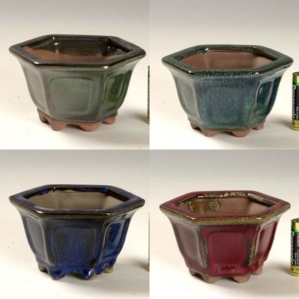 商品情報中国製鉢　色物鉢ご希望の色をお選び下さい。＊数量物の為、若干の色の違い(色むら)があります。サイズ 鉢径：11.0cm　奥行：10.0ｃｍ　高さ：6.0cm