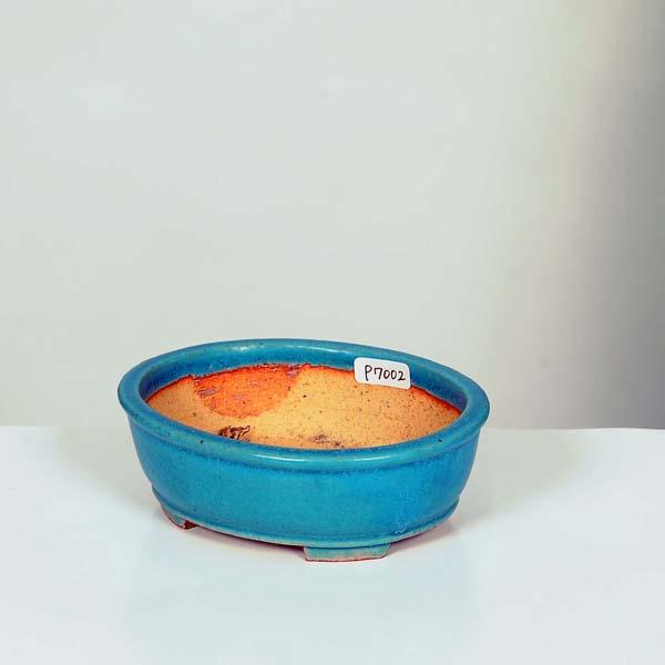 商品説明柴勝　楕円鉢本名：柴田　勝一愛知県常滑市出身。常滑作家のひとりで、タタラと押型による手づくり鉢を作られています。泥物から釉薬まで幅広い作陶で、樹の育成にも優れた鉢です。サイズ　鉢径：約11.0cm　高さ：約3.6cm　奥行：約9.5cm