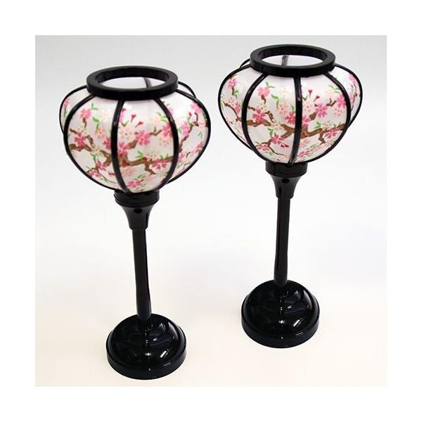 人気の高いお雛様の付属品です…お客様だけのオリジナルお雛様を演出してください。素材：ABS樹脂生産国：日本箱（横幅×奥行×高さ）:17.5×22×10ｃｍ発送について:1週間前後で配送　お急ぎの方はご連絡下さい。ご注意:メール便での配送はで...