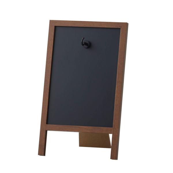 【商品仕様】最大幅17.2cm 最大奥行28.4cm 高さ1.8cm(板厚：1.2cm)(立て掛け時：最大幅17.2cm 最大奥行13.5cm 高さ27cm）素材：MDF/紙貼り・鉄（黒板）※A5サイズに対応※マグネット式フック、白チョーク...