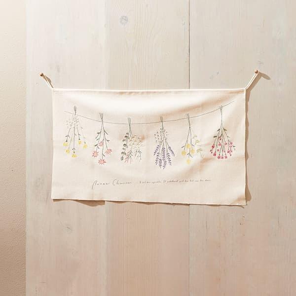 インテリア雑貨 即日出荷 Kei 刺繍タペストリー フラワーガーランド タペストリー 壁掛け のれん おしゃれ ナチュラル インテリア 目隠し Kei 40 造花ドライフラワー専門問屋花びし 通販 Yahoo ショッピング