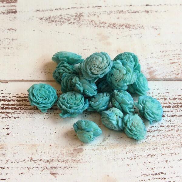 【商品仕様】花径2~2.5cm約20個※すべて手作業で製造しているため、表記のサイズよりも小さいものが混じる場合がございます【お伝えしたいこと】こちらの商品はソラの木の皮で作られているハンドメイドフラワーという特性上一部に素材のままの茶色い...